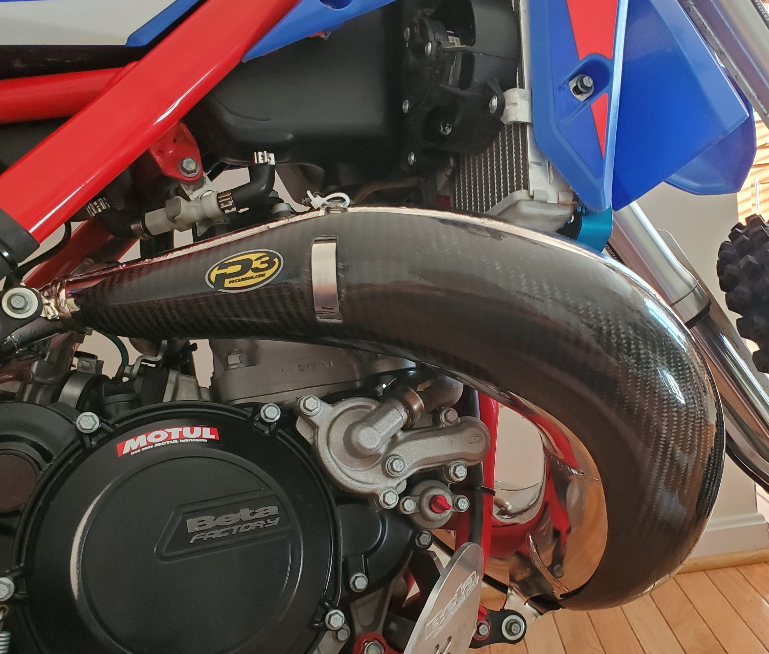 Main image of P3 Carbon Pipe Guard MAXCoverage Beta X-Trainer 15-22 FMF