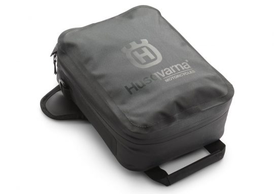 svartpilen tank bag