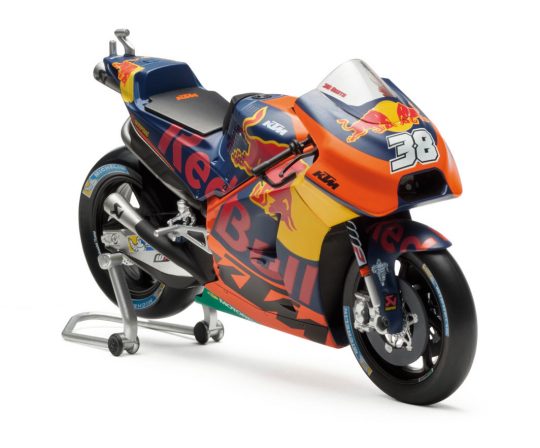 AOMC.mx: KTM MotoGP Scale Model Bradley 