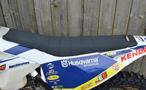 Main image of Enduro Engineering Gripper Seat Cover (Tall Seat) Husqvarna 16-18