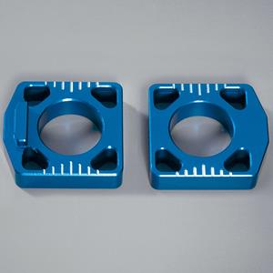 Main image of Yamaha GYTR Billet Offset Axle Blocks (Blue) YZ250 09-18