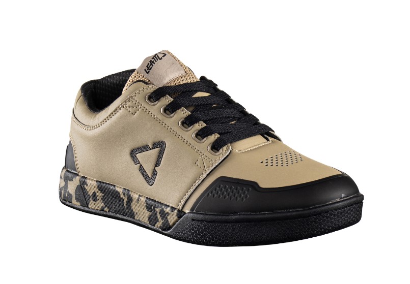 Main image of Leatt Shoe 3.0 Flat V22 (Tan/Black)