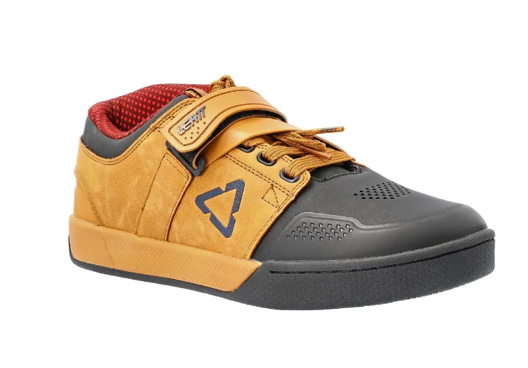 Main image of Leatt 4.0 Clip Shoes (Tan/Grey)